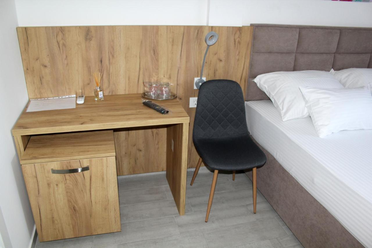 באניה לוקה Royal Apartmani מראה חיצוני תמונה