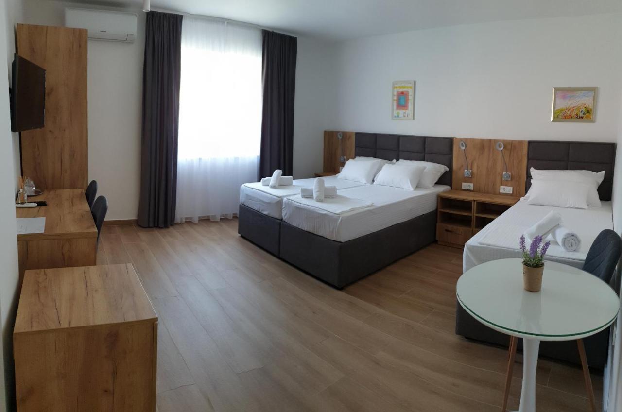 באניה לוקה Royal Apartmani מראה חיצוני תמונה