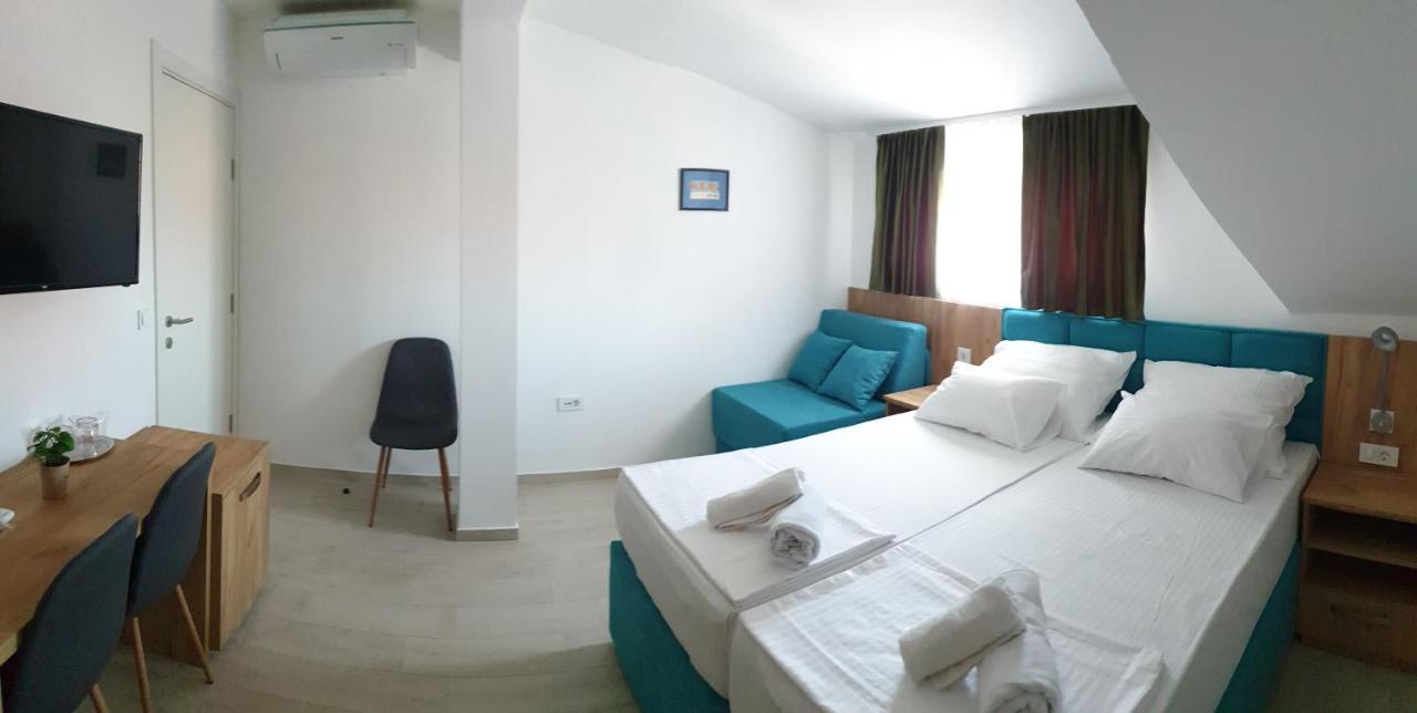באניה לוקה Royal Apartmani מראה חיצוני תמונה