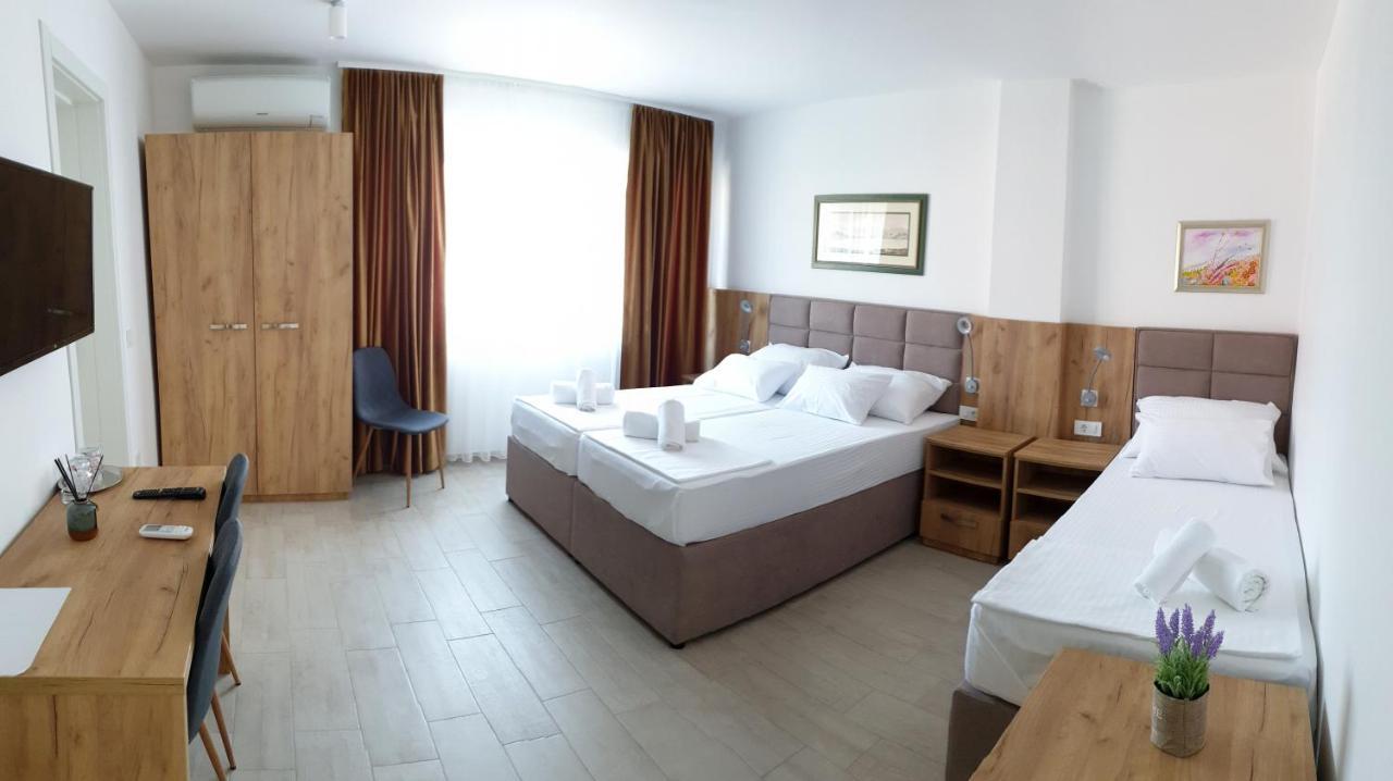 באניה לוקה Royal Apartmani מראה חיצוני תמונה