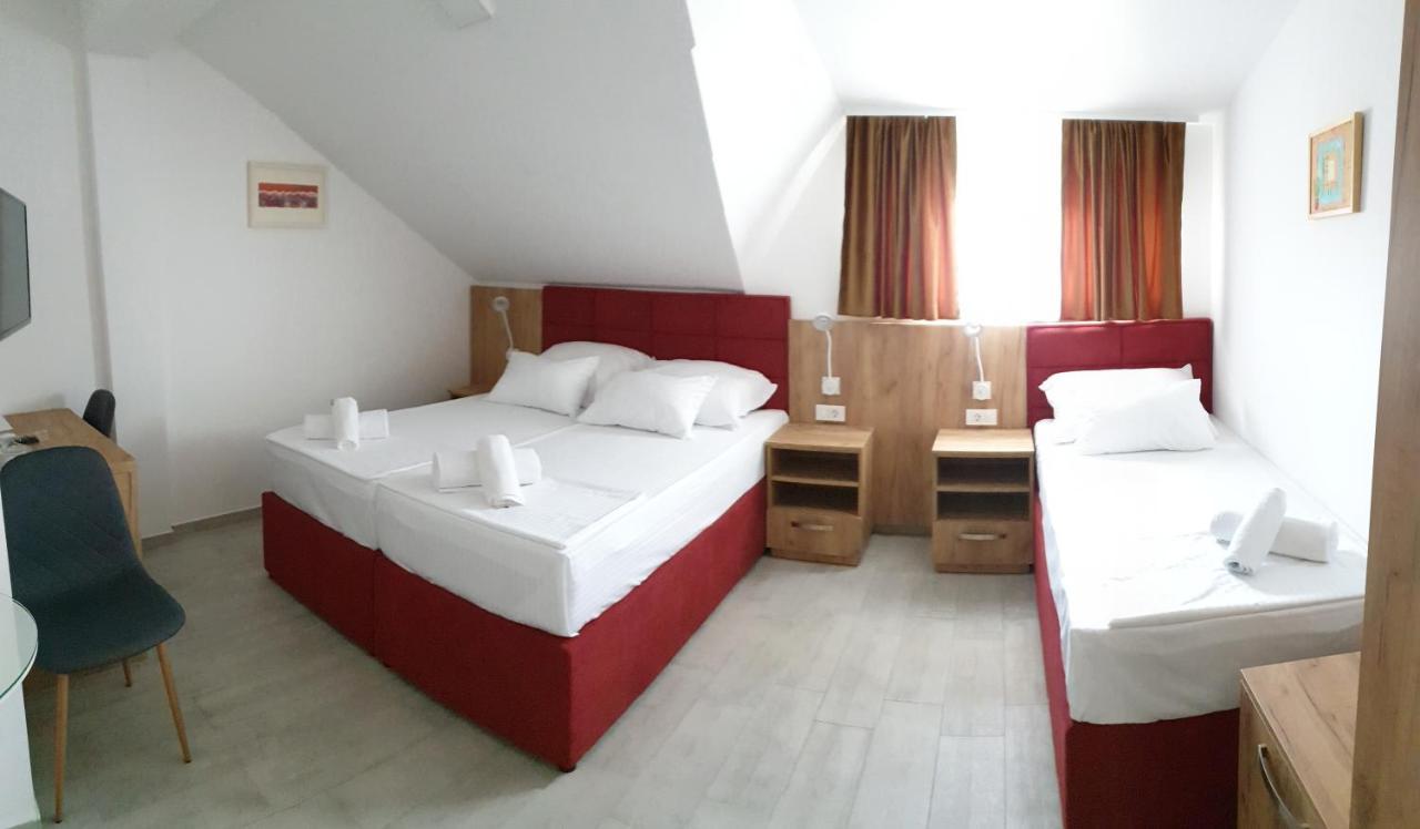 באניה לוקה Royal Apartmani מראה חיצוני תמונה