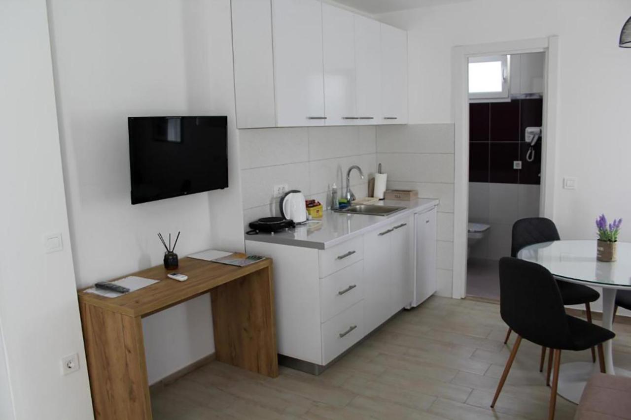 באניה לוקה Royal Apartmani מראה חיצוני תמונה