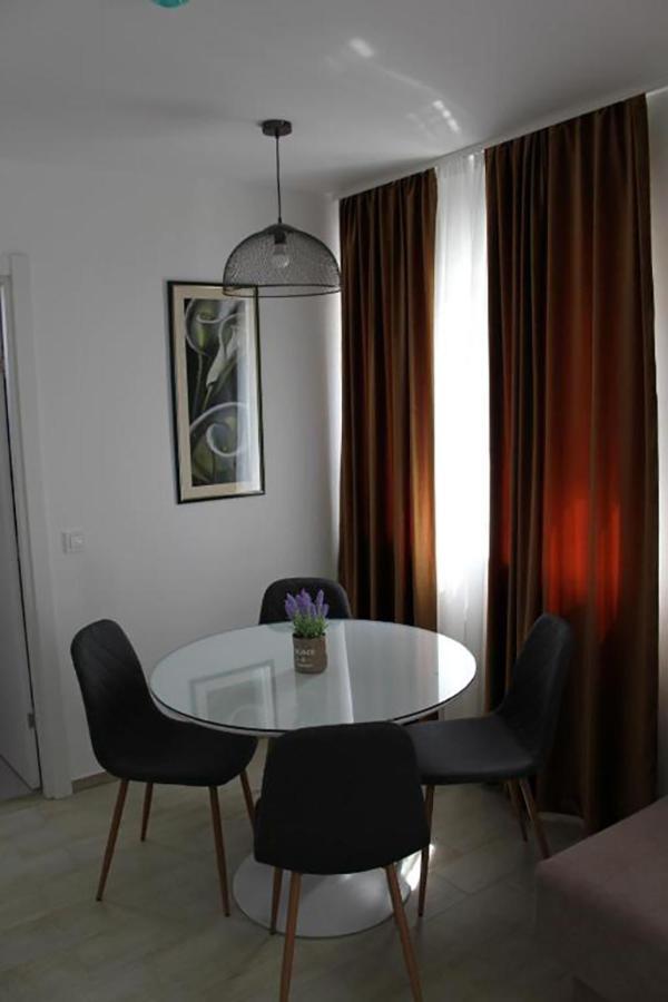 באניה לוקה Royal Apartmani מראה חיצוני תמונה